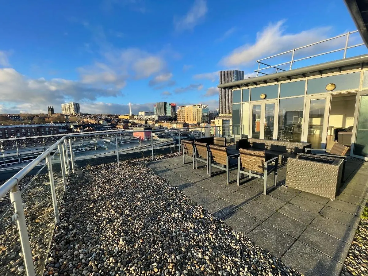 Newcastle Penthouse - Sleeps 8 - City Centre - Free Parking - City Views Lägenhet  Newcastle-upon-Tyne